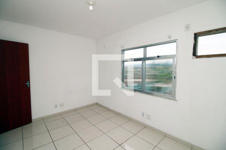 Quarto 1 de casa para alugar com 2 quartos, 50m² em Cordovil, Rio de Janeiro