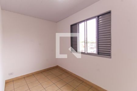 Quarto 1 de casa para alugar com 2 quartos, 131m² em Parque Sevilha, São Paulo