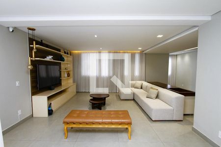 Sala de casa à venda com 4 quartos, 380m² em Santa Lúcia, Belo Horizonte