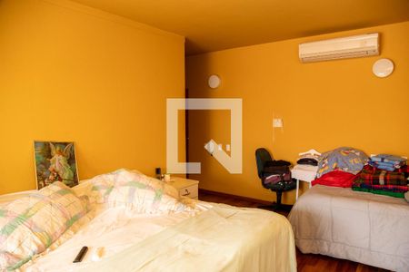 Casa à venda com 3 quartos, 415m² em Vila Cordeiro, São Paulo