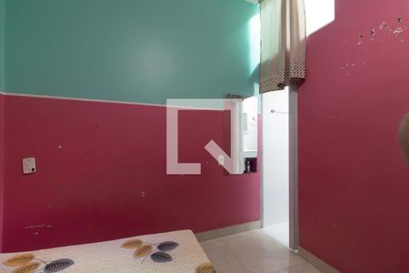 Suíte 1 de casa para alugar com 3 quartos, 45m² em Parque Cisper, São Paulo