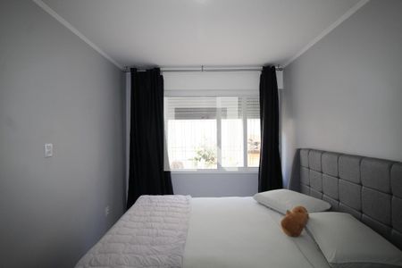 Quarto 1 de apartamento para alugar com 3 quartos, 65m² em Navegantes, Porto Alegre