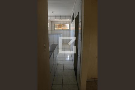 Corredor de casa para alugar com 2 quartos, 60m² em Vila Sacra Família, Nova Iguaçu