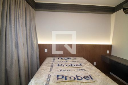 Sala / Quarto - Studio de kitnet/studio para alugar com 1 quarto, 32m² em Jardim das Acacias, São Paulo