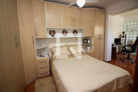 Quarto 1 de apartamento à venda com 2 quartos, 57m² em Cristal, Porto Alegre