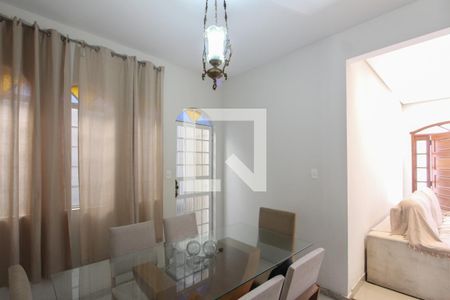 Sala 2 de casa à venda com 3 quartos, 200m² em Juliana, Belo Horizonte