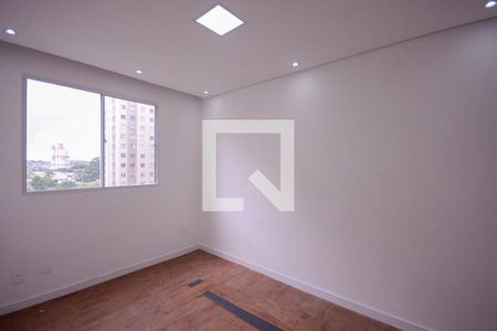 Quarto 2 de apartamento para alugar com 2 quartos, 45m² em Parque Bristol, São Paulo