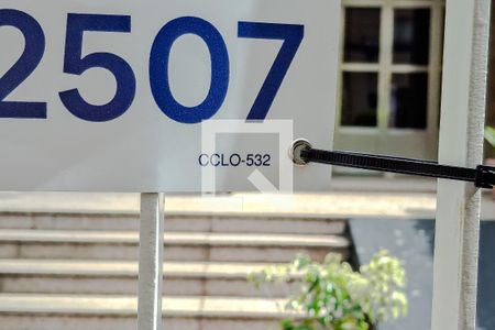 CCLO-532 de apartamento à venda com 3 quartos, 72m² em Cambuci, São Paulo