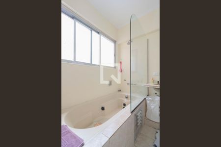 Banheiro da Suíte  de apartamento à venda com 3 quartos, 178m² em Jardim Paulista, São Paulo