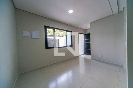 Sala de casa à venda com 2 quartos, 75m² em Jardim Ocara, Santo André