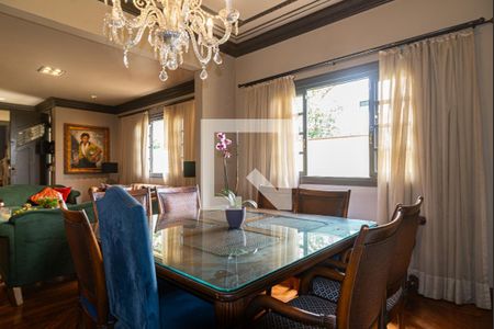 Sala de casa para alugar com 4 quartos, 230m² em Bela Vista, São Paulo