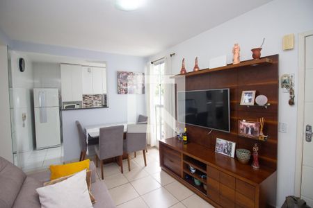 Sala de apartamento para alugar com 2 quartos, 61m² em Califórnia, Belo Horizonte