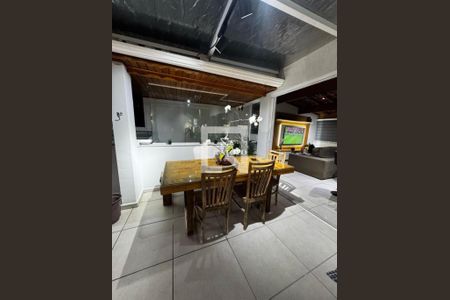 Casa à venda com 3 quartos, 156m² em Vila Prudente, São Paulo