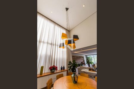Detalhe Sala de casa de condomínio à venda com 4 quartos, 730m² em Tamboré, Santana de Parnaíba