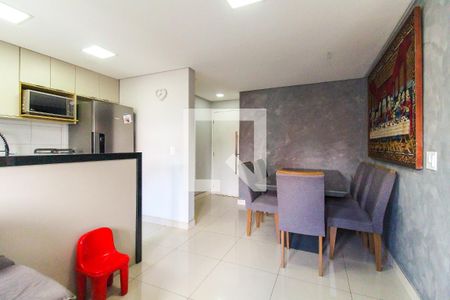 Sala de apartamento à venda com 2 quartos, 47m² em Vila Carmosina, São Paulo