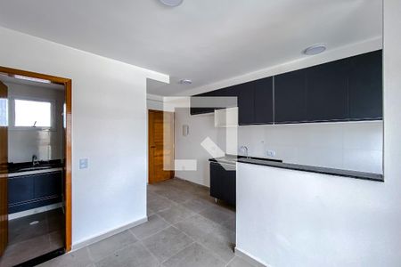 Apartamento para alugar com 2 quartos, 44m² em Vila Bertioga, São Paulo