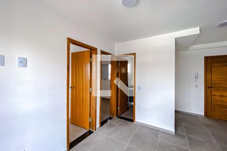 Apartamento para alugar com 2 quartos, 44m² em Vila Bertioga, São Paulo