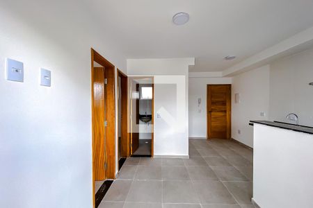 Sala de apartamento para alugar com 2 quartos, 44m² em Vila Bertioga, São Paulo