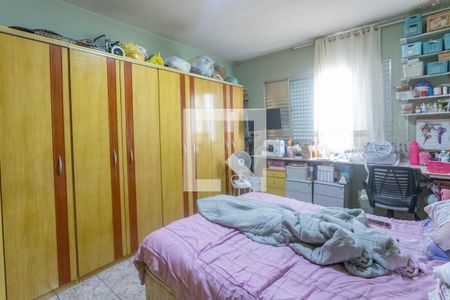 Quarto 1  de casa à venda com 3 quartos, 186m² em Vila Guacuri, Diadema