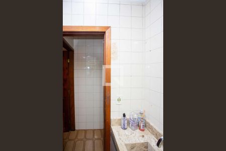 Banheiro 1 de casa à venda com 4 quartos, 253m² em Campanário, Diadema