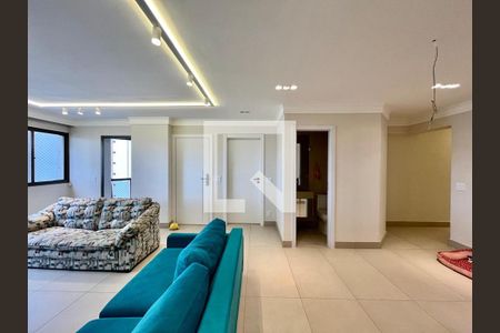 Sala de apartamento à venda com 3 quartos, 185m² em Cambuí, Campinas