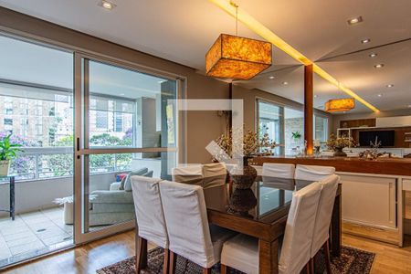 Sala de apartamento à venda com 3 quartos, 146m² em Itaim Bibi, São Paulo