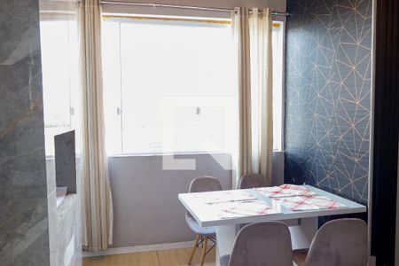 sala de casa para alugar com 2 quartos, 40m² em Km 18, Osasco