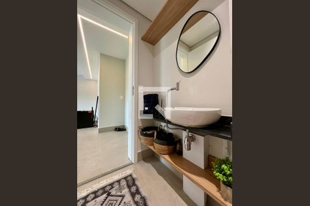 Lavabo de apartamento à venda com 3 quartos, 140m² em Cambuí, Campinas