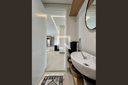 Lavabo de apartamento à venda com 3 quartos, 140m² em Cambuí, Campinas