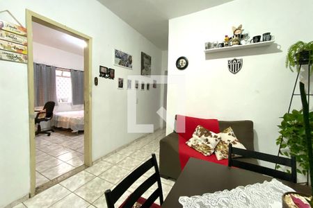 Casa à venda com 3 quartos, 126m² em Santa Efigênia, Belo Horizonte