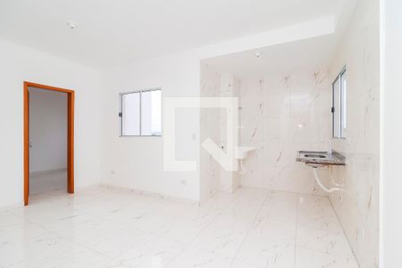 Sala/Cozinha de apartamento para alugar com 1 quarto, 35m² em Cidade Antônio Estêvão de Carvalho, São Paulo