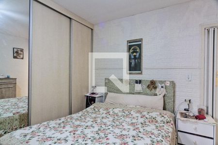 Suíte de casa à venda com 3 quartos, 196m² em Vila Guaca, São Paulo