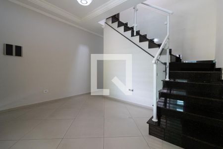 Sala de casa para alugar com 2 quartos, 93m² em Jardim Ponte Rasa, São Paulo
