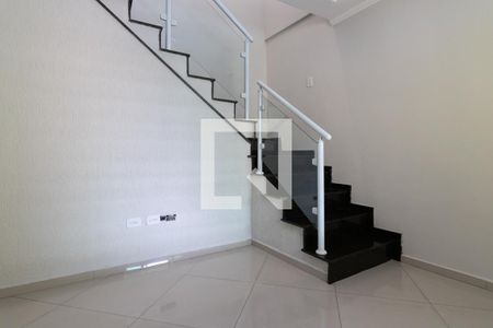 Sala de casa para alugar com 2 quartos, 93m² em Jardim Ponte Rasa, São Paulo