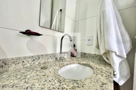 Banheiro da Suíte de apartamento à venda com 2 quartos, 42m² em Vila Guarani (zona Sul), São Paulo