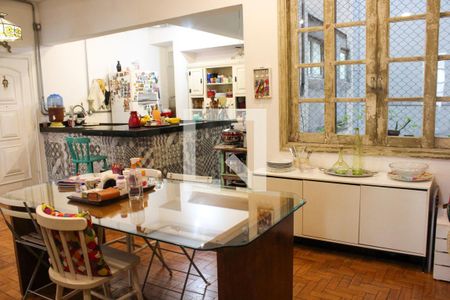 Apartamento à venda com 2 quartos, 107m² em República, São Paulo