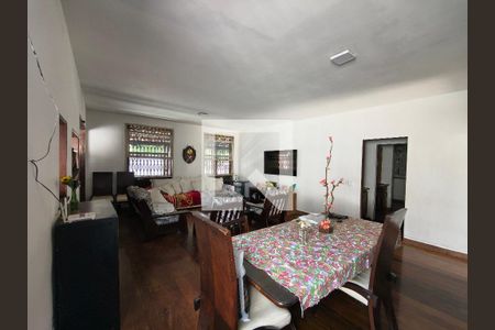 Casa à venda com 4 quartos, 12000m² em Taquara, Rio de Janeiro