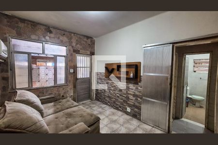 Sala de casa para alugar com 2 quartos, 90m² em Olaria, Rio de Janeiro