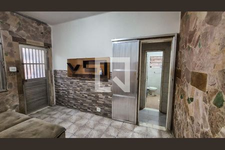 Sala de casa para alugar com 2 quartos, 90m² em Olaria, Rio de Janeiro
