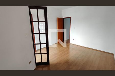 Quarto 2 de casa para alugar com 2 quartos, 75m² em Vila Sinha, São Paulo