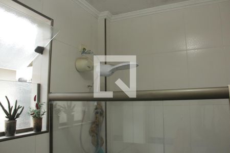 Banheiro da Suíte de casa de condomínio para alugar com 3 quartos, 100m² em Macuco, Santos