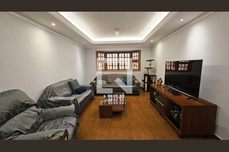 Casa à venda com 4 quartos, 230m² em Vila Loyola, Jundiaí