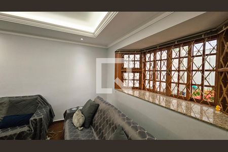 Casa à venda com 4 quartos, 230m² em Vila Loyola, Jundiaí