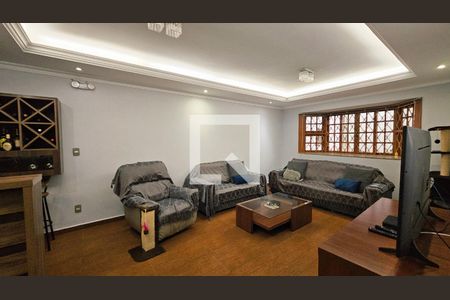 Casa à venda com 4 quartos, 230m² em Vila Loyola, Jundiaí