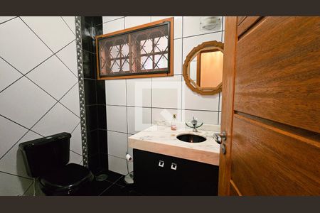 Casa à venda com 4 quartos, 230m² em Vila Loyola, Jundiaí