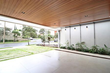 Varanda da Sala de casa de condomínio para alugar com 3 quartos, 200m² em Lagoinha, Uberlândia