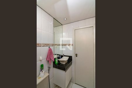 Banheiro Social de apartamento à venda com 3 quartos, 77m² em Padre Eustáquio, Belo Horizonte