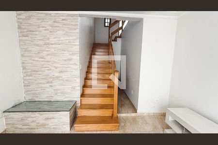 Escada de casa à venda com 2 quartos, 153m² em Santana, São Paulo