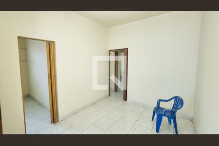 Sala de casa para alugar com 2 quartos, 70m² em Ramos, Rio de Janeiro