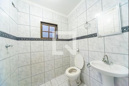 Banheiro  de casa à venda com 3 quartos, 122m² em Jardim Marek, Santo André